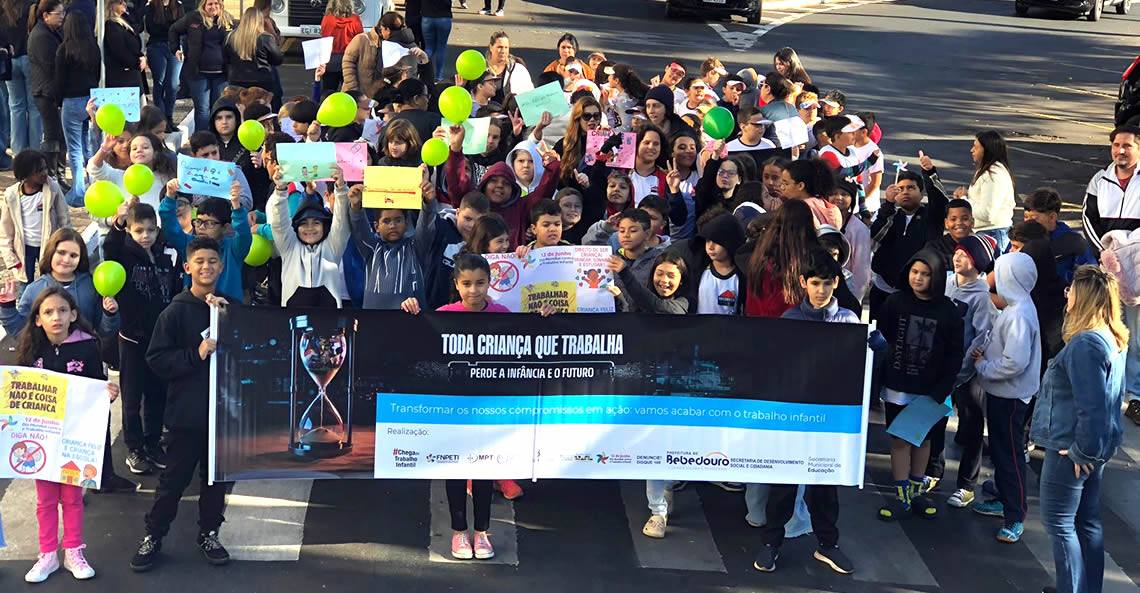 Realizada Caminhada do Dia Mundial contra o Trabalho Infantil